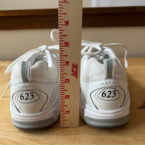 NEW BALANCE 623 WHITE TRAINER LACE UP SNEAKERS ATHLETIC COMFORT DAD SHOES WOMEN - Picture 6 of 12